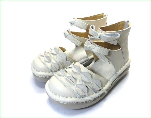 エスタシオン靴 estacion et285iv アイボリー 全体の画像