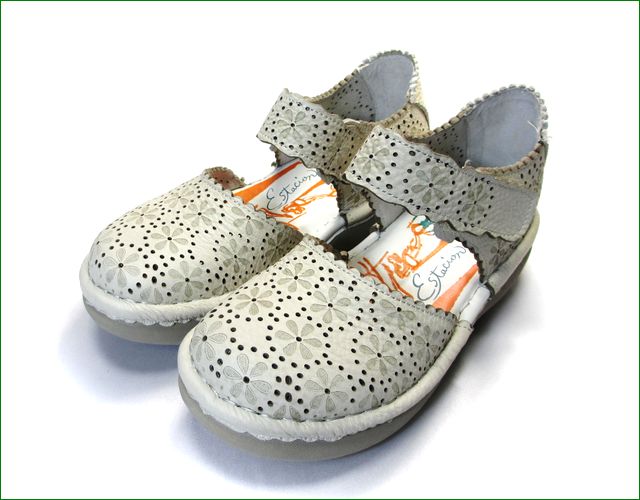 エスタシオン靴 estacion et74iv アイボリー 全体の画像